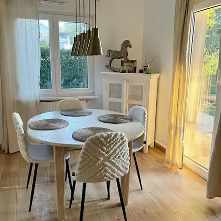 La Petite Luss Apartment